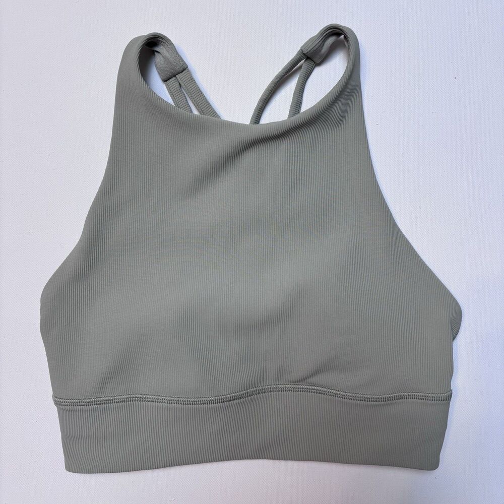 Lululemon Size 4 Energy High-Neck Longline Ribbed Bra Padded Wireless Sports Bra